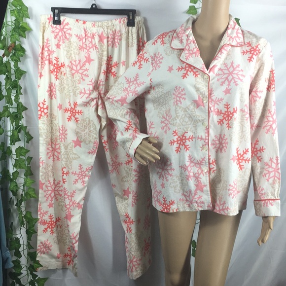 Victoria Secret snow flakes 2 piece flannel pajama - Picture 1 of 9